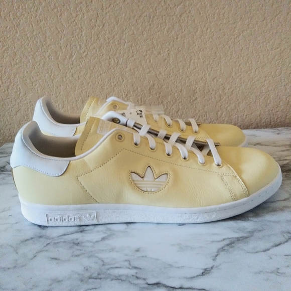 adidas yellow stan smith
